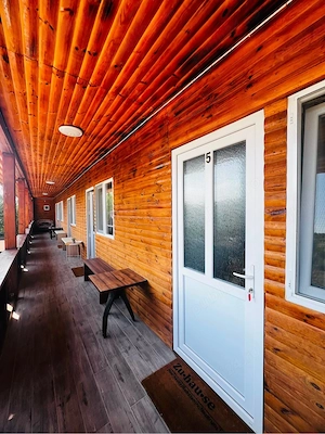 locatie pentru diferite evenimente sau casa de locuit - imagine 5