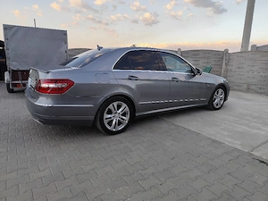 Mercedes E220 - imagine 2