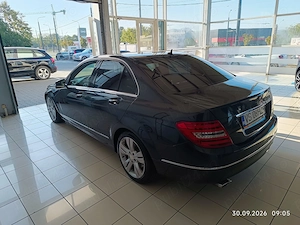 Mercedes Benz C250  - imagine 9