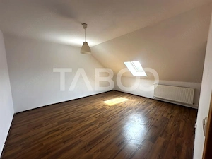 Apartament de vanzare 50 mpu 2 camere in Sibiu zona Strand - imagine 2