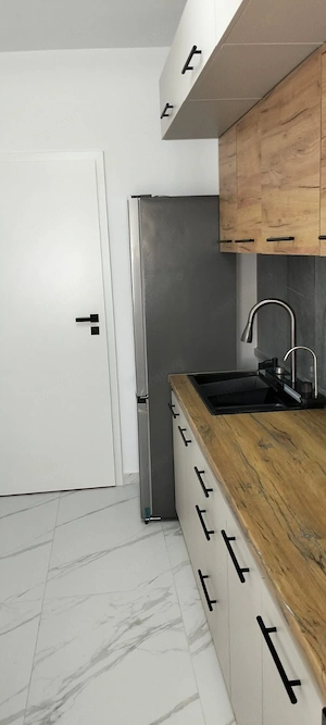 Închiriez apartament cu doua camere - imagine 5