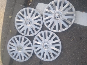Set capace roți originale Volkswagen(seat,skoda),R15,ca noi. - imagine 3