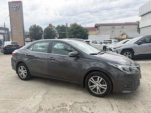 Vand Toyota Corolla sedan  - imagine 4