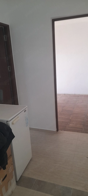 Caransebes. Apartament cu o camera de vanzare - imagine 7