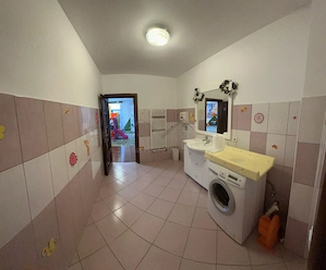 Spatiu comercial casa centru educational/birouri/clinica Miroslava - imagine 8