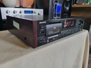 DAT Sony DTC-57 ES. Perfect functional. Impecabil. 