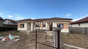 Duplex 3 camere | Toate utilitatile | Teren generos | Zona excelenta - imagine 2