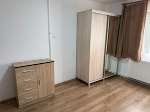  Închiriez garsonieră tip cameră de cămin   Bartolomeu, Brașov - imagine 3