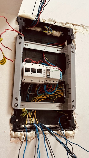 Electrician autorizat