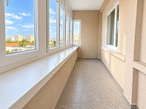 Apartament de vanzare cu  3 camere, zona Gheorghe Lazar, recent renovat - imagine 5