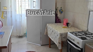 Apartament 4 camere, decomandat   Zona Dacia (Bulevard) - imagine 5