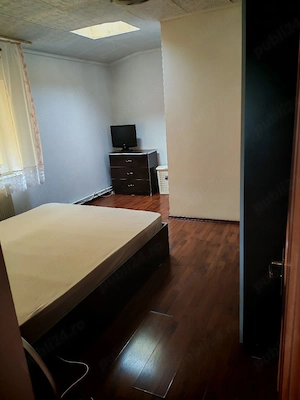 Închiriez camera cu baie proprie in vila 