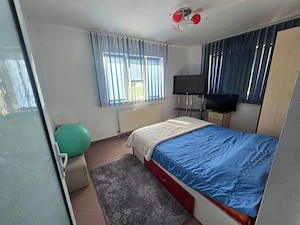 Apartament în vilă, cu o mică curte – zona Târgului Săptămânal - imagine 4