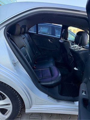 Mercedes-Benz E-Class 220 W212 - imagine 10