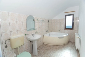 Casa in Pitesti - zona excelenta - imagine 14