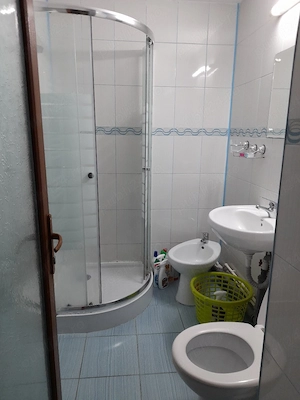 Închiriez garsonieră Etaj 1   Zona ANAF   Complex Agneza - imagine 5