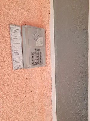 Închiriez garsonieră Etaj 1   Zona ANAF   Complex Agneza - imagine 8