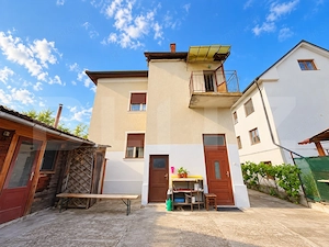 Casă individuală, teren generos 838 mp, - Dâmbu Rotund 