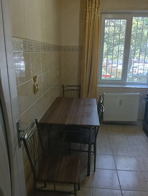 Închiriez apartament  - imagine 4