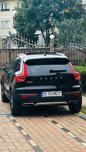 Volvo XC 40 inscription 2.0D - imagine 3