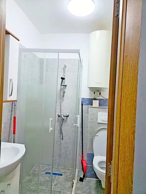 Zona Soarelui - Garsonieră de închiriat la parter - 180   - imagine 8