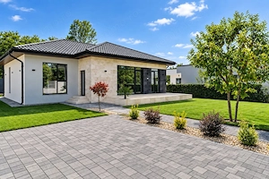 Casa langa padure, lot generos, finsaje premium
