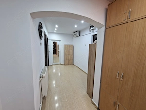 Vând sau închiriez(minim 6 luni)apartament 3 camere - imagine 3