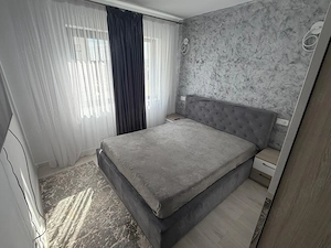 Închiriez apartament 2 camere - imagine 2