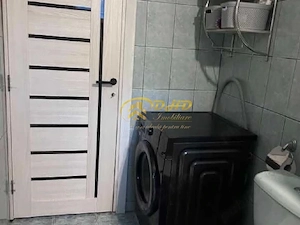 Apartament cu 3 camere in zona Podul Ros. - imagine 6