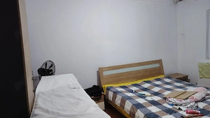 închiriez garsonieră