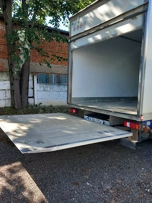 Duba IVECO Daily 35C16 de vanzare, Caroserie tip cub + lift hidraulic de 1000kg - imagine 8