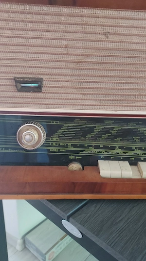 Vand radio cu lampi Darclee 5 S643A2, fabricatie Electronica Bucuresti anii '60. - imagine 4