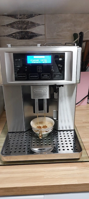 Espressor Delonghi Prima Donna Avant