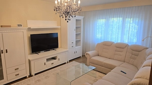 Inchiriez apartament 3 camere decomandat in Deva, zona I. Creanga, parter inalt,