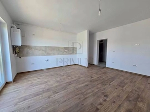 APARTAMENT 1 CAMERA - ETAJ 1 - ACCES FACIL - imagine 2
