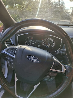 vând Ford mondeo 2018