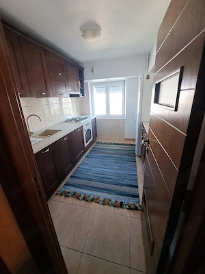 Închiriez apartament 3 camere ,  Decebal  - imagine 5