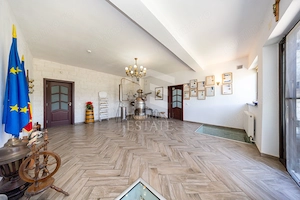 RASNOV| Cladire multifunctionala | 350 mp | Vad turistic si comercial - imagine 14