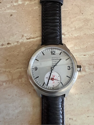 Ceas ultra smart elvetian Mondaine helvetica 1 smart limited edition (mh1.b2s80) diameter 43