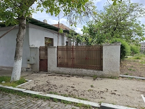 Teren pe colț 317 mp | Casă cărămidă Zona 0 Brăila