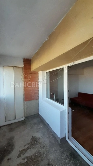 Apartament 3 camere Far | Decomandat | 77 mp | Vedere spre Port | Etaj 3 4 - imagine 4