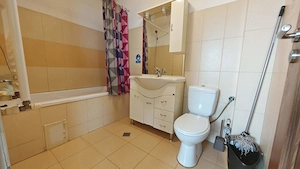 Inchiriez apartament 3 camere, spatios, central, et.5 + mansarda - imagine 7