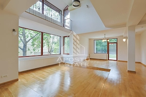 Casa moderna cu 6 camere in Dumbravita