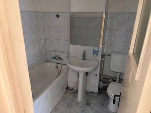Vanzare Apartament decomandat 2 camere, bloc 1980, 1 min metrou Obor