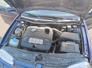 VW Golf 4   2.0 Benzină   2002   - imagine 2