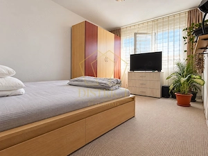 Apartament 3 camere de vanzare, zona Circumvalatiunii - imagine 3