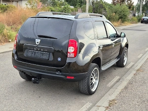 Dacia Duster 1.6 Euro 5 - imagine 3