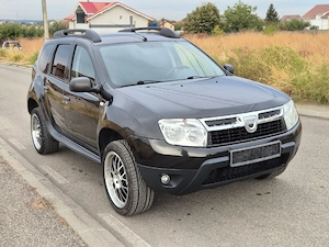 Dacia Duster 1.6 Euro 5 - imagine 2
