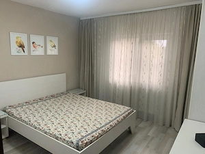 Inchiriez apartament 2 camere, zona Trocadero, 50 mp, centrala proprie - imagine 9