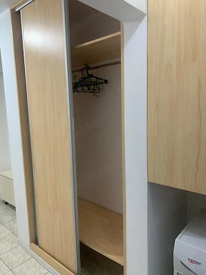 Inchiriez apartament 2 camere, zona Trocadero, 50 mp, centrala proprie - imagine 6